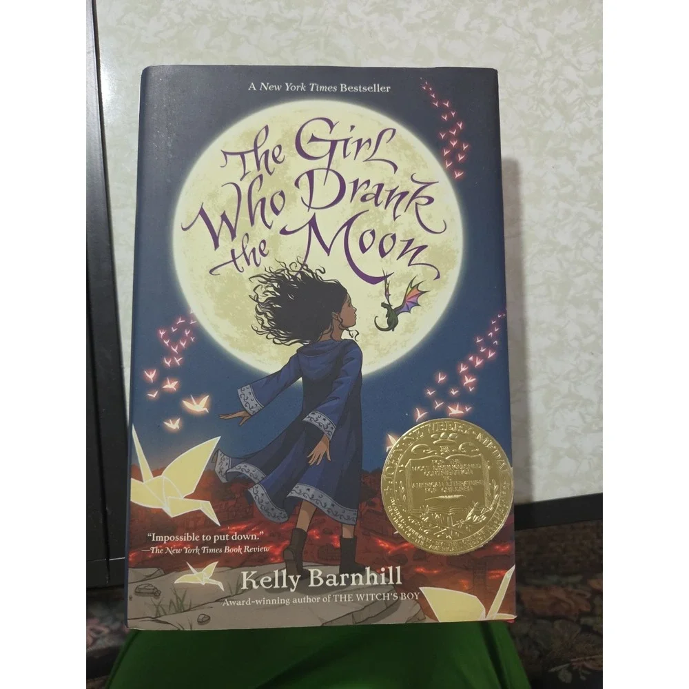 Girl Who Drank the Moon (Winner of the 2017 Newbery Medal) by Kelly Barnhill...